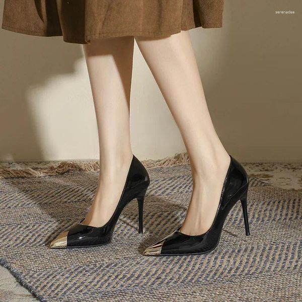 Zapatos de vestir Tamaño pequeño 3-43 Charol Tacón de aguja negro Punta de punta Tacones altos Bombas de mujer sexy