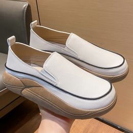 Dress Shoes Sneaker 2023 Loafers Platform Casual Flats gevulkaniseerd Sport Autumn Solid Color Slip On Designer Beach 230307