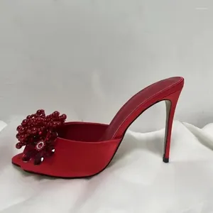 Chaussures habillées rouges de serre rouge perle à talon haut mule peep orteil glisser sur la strass de cristal fleurie femme sandales réel po po