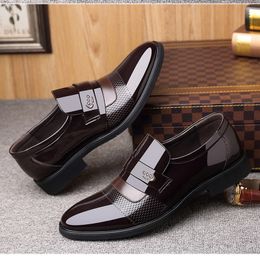 Chaussures habillées printemps et été mode hommes chaussures en cuir décontractées 230926