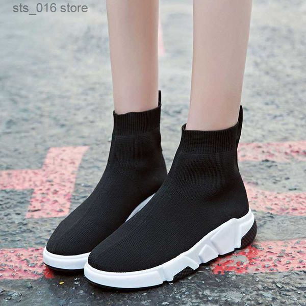 Chaussures habillées Printemps Automne Nouvelles Baskets Femmes Chaussures Classiques Style Femme Mode Mocassins Occasionnels Dames Chaussettes Chaussures Étudiant Run Formateurs T230826