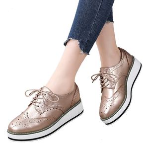 Chaussures de robe Printemps Automne Femmes Derby Plateforme Gold Flats Brogue Cuir Lacets Classique Bullock Chaussures Femme Oxford Lady 230829