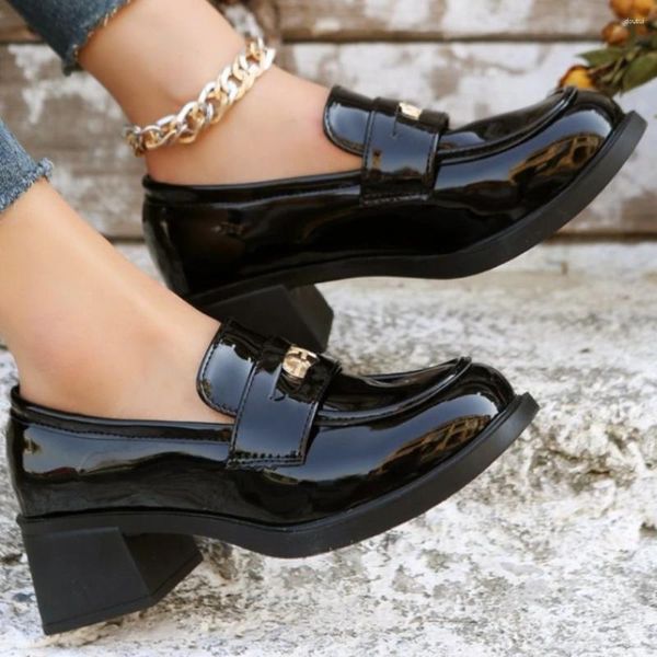 Zapatos de vestir Primavera Otoño Mujeres Mocasines Simple Estilo Inglés PU Cuero Moda Tacón Alto Moneda de Oro Retro Mujer Damas