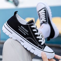 Geklede schoenen Lente Lichtgewicht Ademende Lowtop Sneakers Mode Canvas Koreaanse versie Trend Casual heren 230923