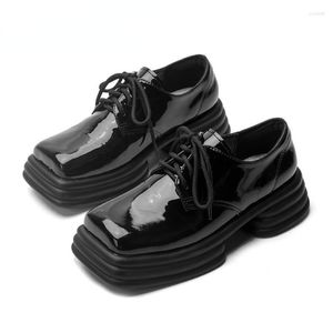 Kleding schoenen lente dames loafers vierkant teen dik zolen dames Engeland veter groot groot mode mode pu platform