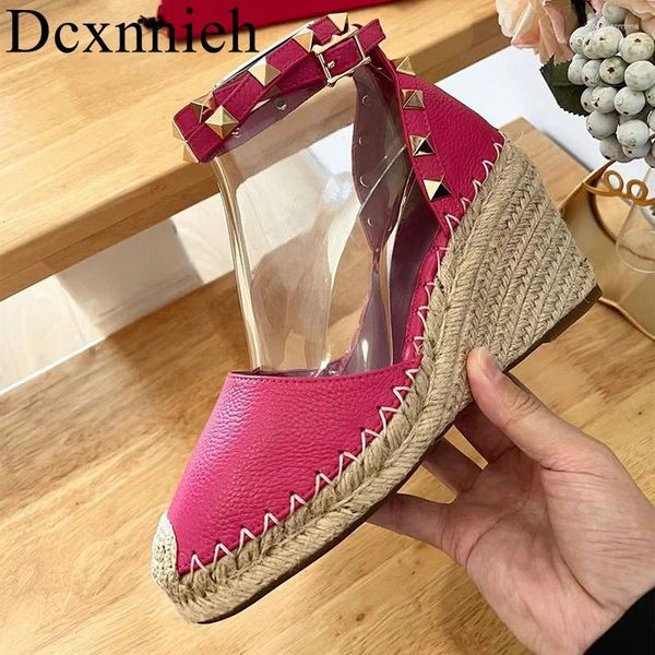 Robe chaussures paille tissée en forme de coin fermé bout fermé sandale à talons hauts femmes en cuir véritable rivet décor sandalias vacances d'été