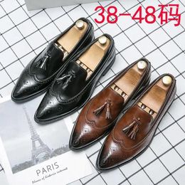 Chaussures habillées en cuir Business Men de l'entreprise décontractée Office de la version coréenne britannique Office Social Der