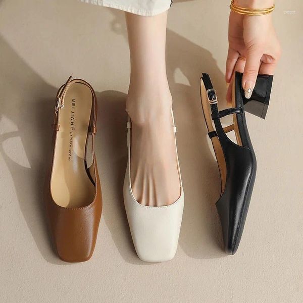 Chaussures habillées Été Banlieue Véritable Cuir Véritable Baotou Sandales Pour Femmes Une Ligne Sangle Talon Épais Haute Simple