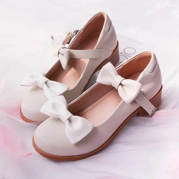 Chaussures de robe Summer la chaussure en cuir authentique belle loli fille japonais lolita rond tête anime arc boucle mi-talon cosplay femelle