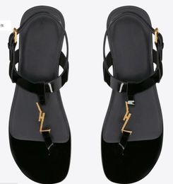 Kledingschoenen Zomer luxe sandalen Designer dames slippers Slipper Mode Echt leer slides Metalen ketting Dames Casual schoenen