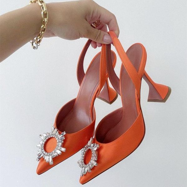 Zapatos de vestir Verano Sexy Dama Moda Mujer Naranja Satén Strass Cristal Punta puntiaguda Stiletto Stripper Tacones altos Bombas