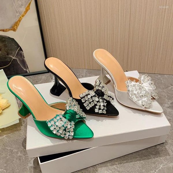 Zapatos de vestir Sandalias altas de verano para mujer Punta puntiaguda de moda Agua poco profunda Arco de diamantes de imitación Color sólido Tacón de copa de vino Exterior sexy