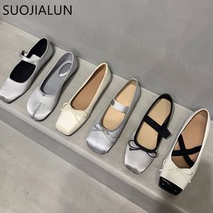 Dress Shoes Suojialun 2023 Spring vrouwen platte mode ondiepe slip op dames casual ballet ronde teen loafers klassiekers mujer 230224