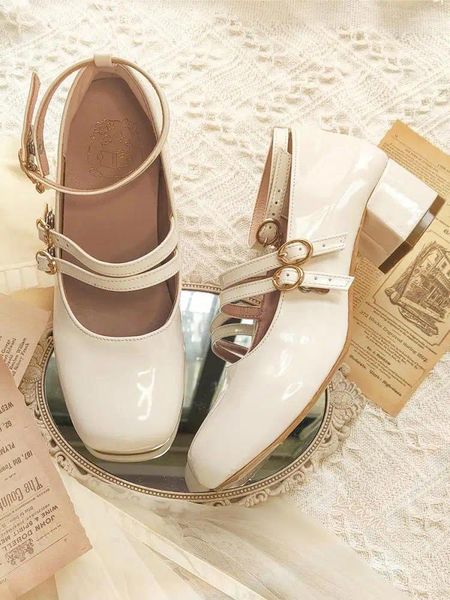 Zapatos de vestir dulces elegantes chicas kawaii lolita Middle Heel 4.5cm Estudiante diario ropa loli harajuku anime japonesa princesa zapatilla