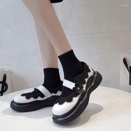 Kledingschoenen dik zolen kleine lederen vrouwelijke studenten 2023 zomer schattige muffin single Japanse jk hoge hakken Mary Jane