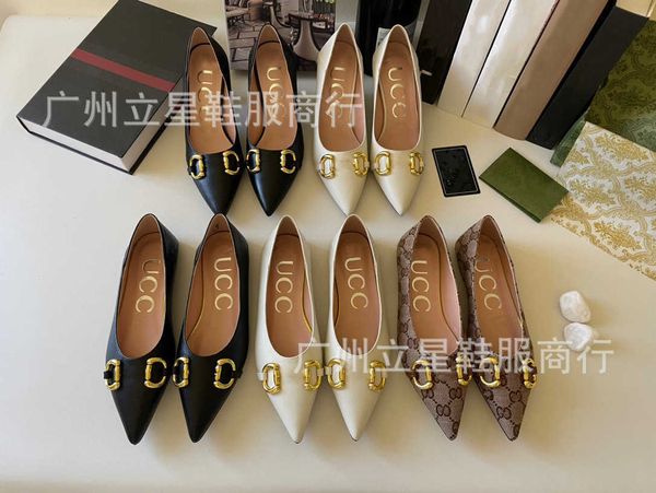 Chaussures habillées Curl Cut Femmes Solide Noir Verni Bout Pointu Chaussures À Talons Hauts Élégant Chic Stiletto Pompes Couleurs