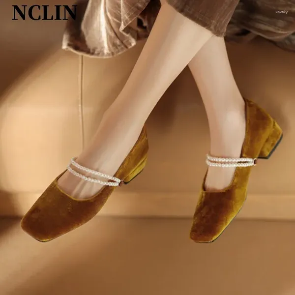 Zapatos de vestir Velvet Vintage Fashion Fashion Toe Pombs Tisaje grueso Spring Zapatos de Mujer Mary Jane