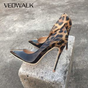 Zapatos de vestir Veowalk Moda Mujer Leopardo Patente Bombas de cuero Punta puntiaguda 8-12 cm Stiletto Ultra High Heel Sexy Ladies Party Shoes Size34-43