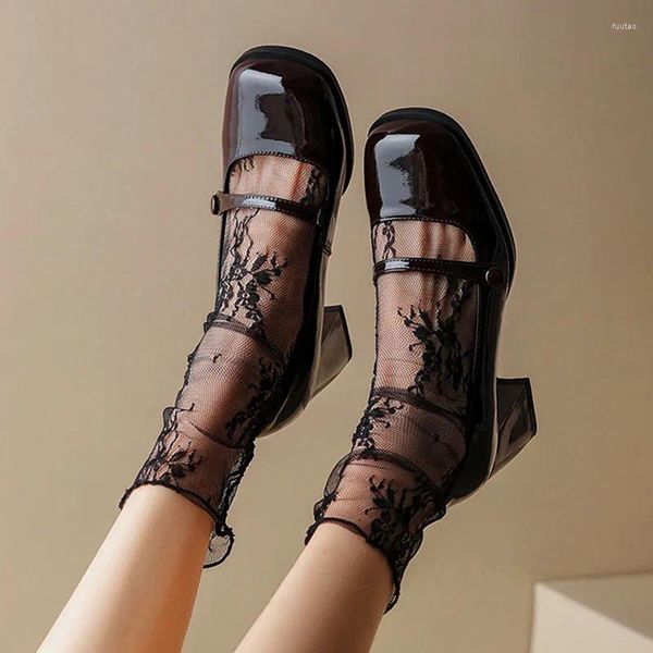 Chaussures habillées vintage lolita en cuir breveté pour femmes Toe carrée haute plate-forme à talons à talons noirs J535