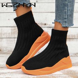 Chaussures habillées WGZNYN 2023 Marque De Mode Chaussettes Chaussures Respirant Haut Haut Femmes Appartements Baskets Stretch Tissu Casual Dames Chaussures Plus La Taille J230806