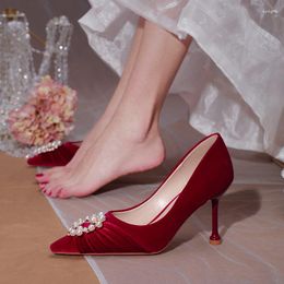 Chaussures habillées vin rouge mariage 2023 perle Cycle boucle mariée pompes talon aiguille daim tissu chinois rétro Style femme