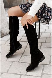 Zapatos de vestir para el invierno botas calientes calientes de la cremallera de gamuza hebilla vintage boot de la bota del tacón grueso del tacón bajo para 230816