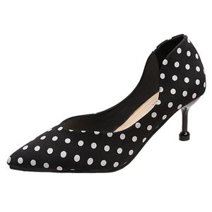 Kleding schoenen vrouw polka dot prinses puntige teen holle nobele hiel hiel slip-on dure vier seizoenen