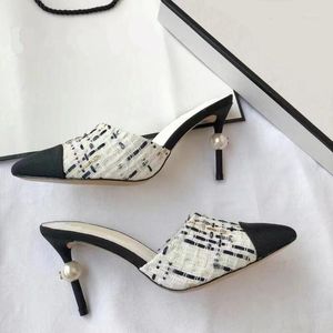 Dress Shoes Dames Pointy Slipper zwart-wit stikselstijl zomermode kleurblokkerende parel stiletto sandalen met hoge hakken sandalen pomp