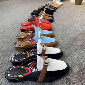 Zapatos de vestir Mujeres Baotou Muller Color a juego Metal Decorativo Zapatillas Europeas Al aire libre Medio Soporte Sandalias 2022 Verano Nuevo 220709