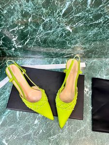Chaussures habillées femmes mode sandales doux léger sans lacet talon dame fête boîte de nuit doré talons aiguilles 2022