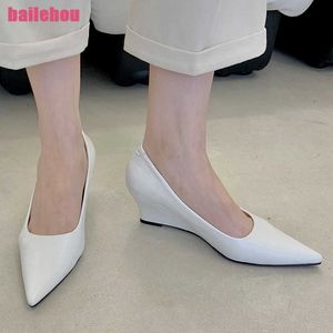 Dress Shoes Women Pumps Casual Outside High Heels 2023 Spring nieuw in schoenen Summer Fashion Sandals Pointed Teen Luxury Wedges Slides L230216