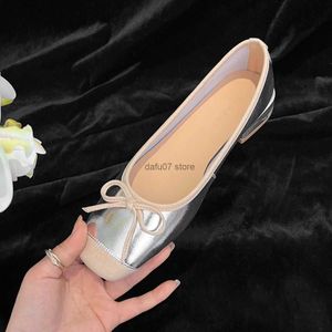 Chaussures habillées Femmes Pompes Français Élégant Vache Split Satin Simple Chaussures Bout Rond Bow-noeud Doux Ballet Chaussures Med Talons Slip sur Lady ShoesH24228