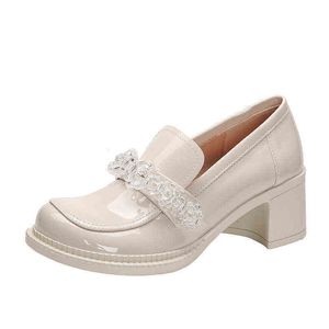 Chaussures habillées femmes pompes Mary Jane petites chaussures en cuir bout carré talons hauts cristal fleur de glace mocassins à talons épais 220319