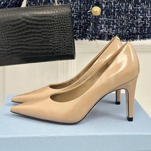 Robe chaussures femmes pompes printemps automne 2024 cuir véritable loisirs supérieurs tempérament mature talon haut