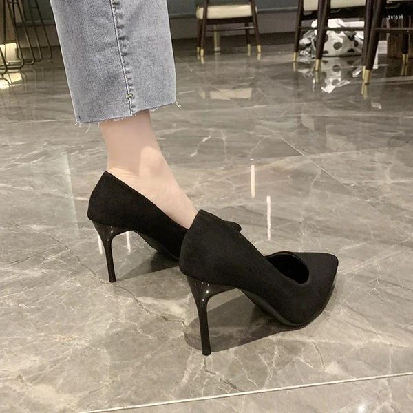 Chaussures habillées Femme 2024 Basic Shallow High Talons Pump Pump Foot Femmes pointues Slip on mince talon plus taille