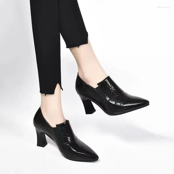 Robe chaussures femmes classique noir simple talons hauts printemps et automne confortable sangle élastique Mulheres De Salto 35-42