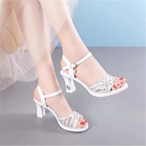 Dress Shoes Women's High Heel Sandals vrouwen Stiletto Peep-toe bloem gaas 2023 Zomer Koreaanse stijl grensoverschrijdende Rhinestone A534