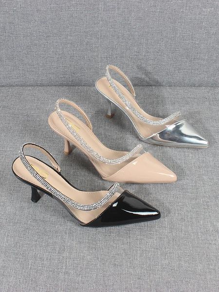 Chaussures habillées talons hauts pour femmes 2024 Toe d'été PVC PVC argent transparent cristal sexy stiletto sandales de fête de mode