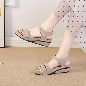 Dress Shoes Dames Solid Color Sandals enkelriem open teen flatform casual zomer vrouwen