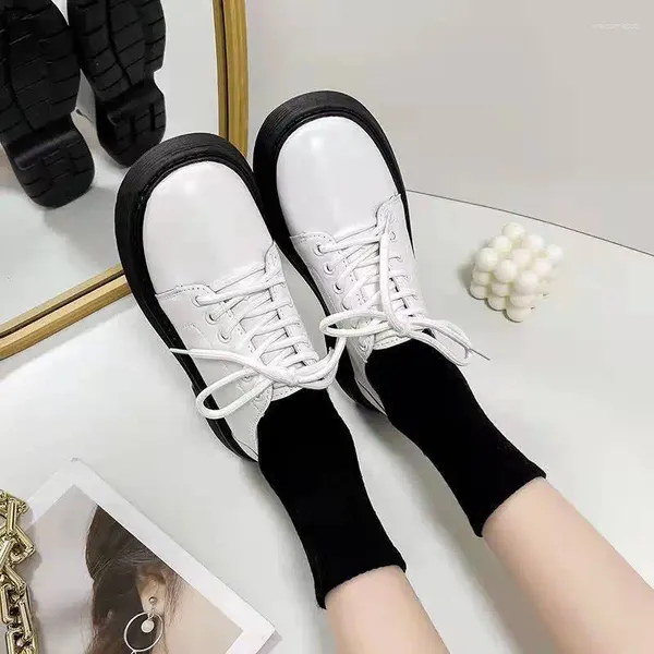 Zapatos de vestir Calzado de verano para mujer Lindo Kawaii para mujer 2024 Plataforma con tacones medios Estilo japonés Correas de lolita Mary Jane Blanco