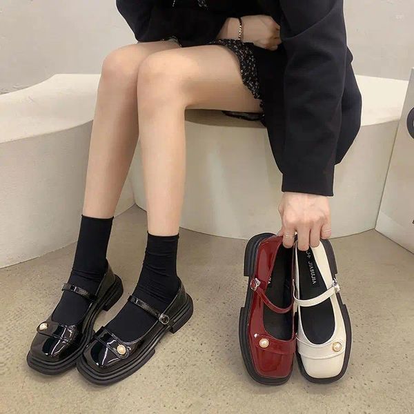 Chaussures habillées Chaussures d'été pour femmes Rouge Mary Jane Style japonais Lolita Pearl Gothic pour femme 2023 Noir Vente en gros sur l'offre Dernière A