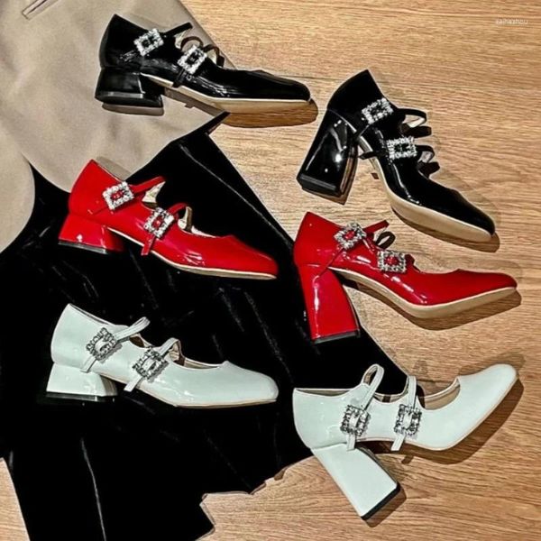 Chaussures habillées à talons épais Maryjane 2024 Springand Automne Water Diamondneedlebuckle Fashion HighheeelShallowmouth Single