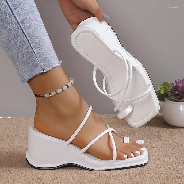 Zapatos de vestir Sandalias de cuña blanca para mujer Verano 2023 Anillo Toe Cross Strap Gladiador Mujer Plataforma antideslizante Zapatillas de playa Tallas grandes