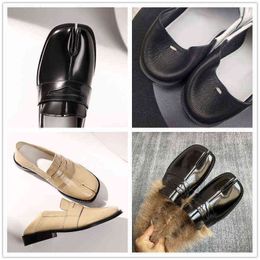 Dress Shoes Women Split Toe Ninja Tabi Pump Real Leather Loafer Cow met wollen vierkant lage hak casual 220715