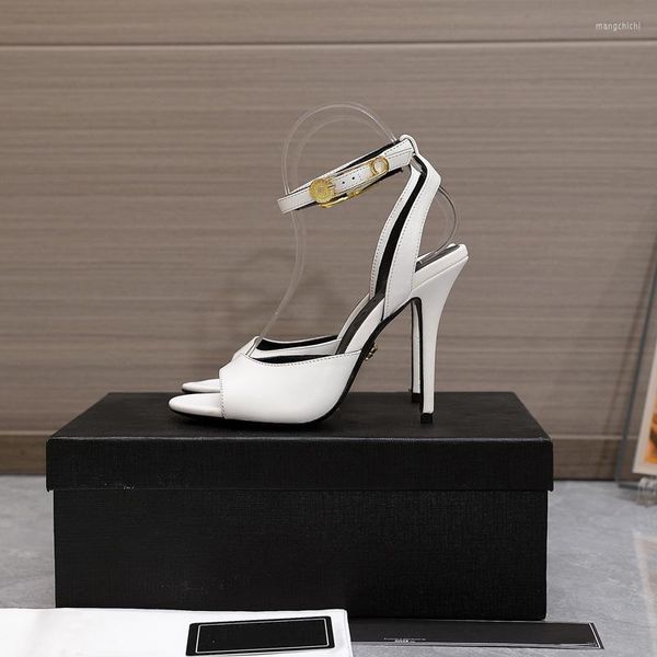 Zapatos de vestir Mujer Primavera Verano 2023 Moda elegante Zapato de tacón súper alto Sandalias Chanclas Metal