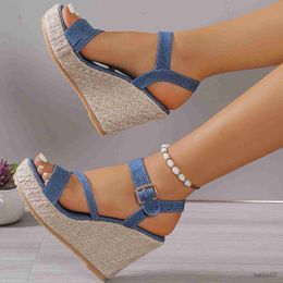 Chaussures habillées Femme Denim Sandales Fashion Open Toe Toe Ankle Bouton Boucle High Heels All-Match Comfort Platform Sandales