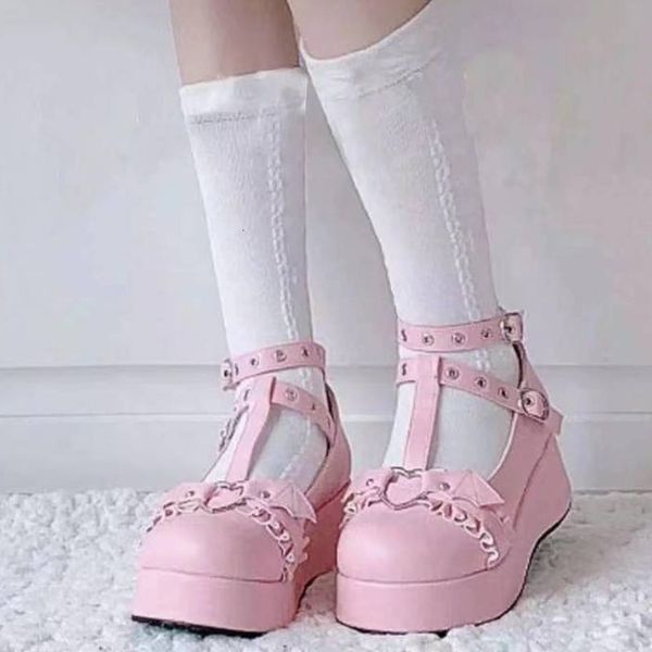 Chaussures habillées femmes chaussures à plateforme dames chaussures Lolita talons épais mignon JK rétro Harajuku grande taille 43 chaussures Punk Zapatos De Mujer 230729