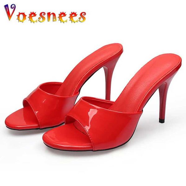 Zapatos de vestir Sandalias para mujer Zapatillas 2022 Verano Nuevo estilo Moda Suela gruesa Color sólido Rojo Zapatillas al aire libre Tacones altos 9 cm Bombas Mules H240325