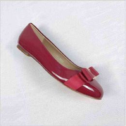 Dress Shoes Xgravity 2022 Fashion New Autumn Elegant Women Flat Butterfly Button Red Lacquer Leather Round Nose Ladie 220715