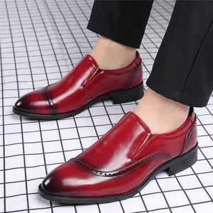 Chaussures habillées Yomior Style italien hommes printemps été en cuir souple mocassins décontractés formels sans lacet fête mariage Brogue